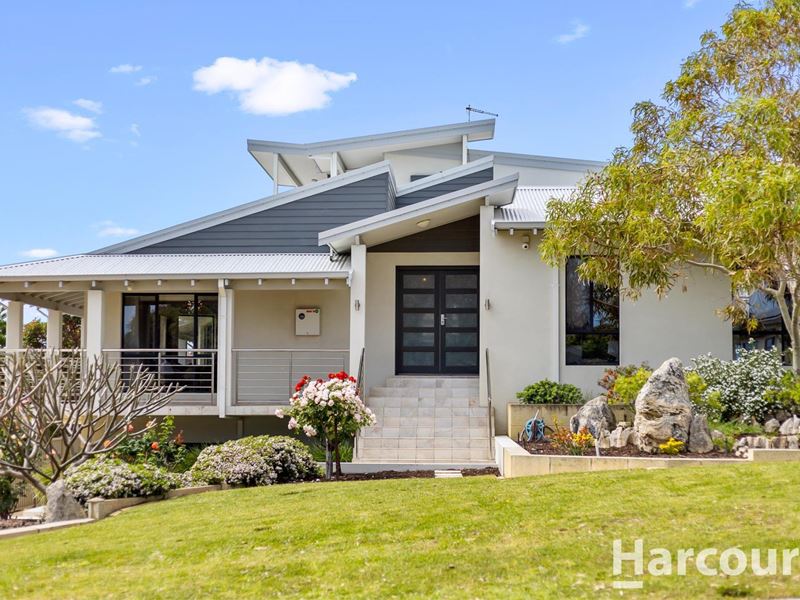 11 Cowper Road, Sorrento WA 6020