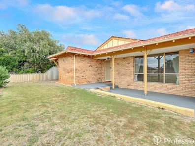 23 Geographe Way, Thornlie WA 6108