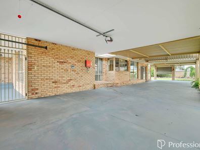 23 Geographe Way, Thornlie WA 6108