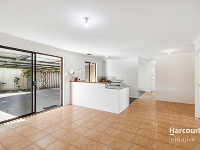 8 Norcott Vista, Marangaroo WA 6064
