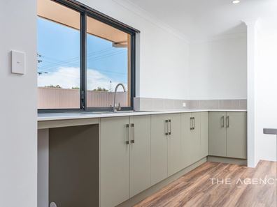 22 Koojarra Street, Webberton WA 6530