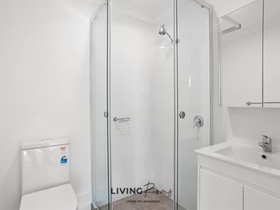 Room/5  5 Plumeria Rise, Sinagra WA 6065