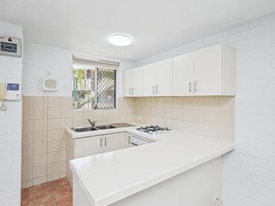 19E/47 Herdsman Parade, Wembley WA 6014