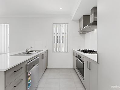 9 Whimbrel Grove, Eglinton WA 6034