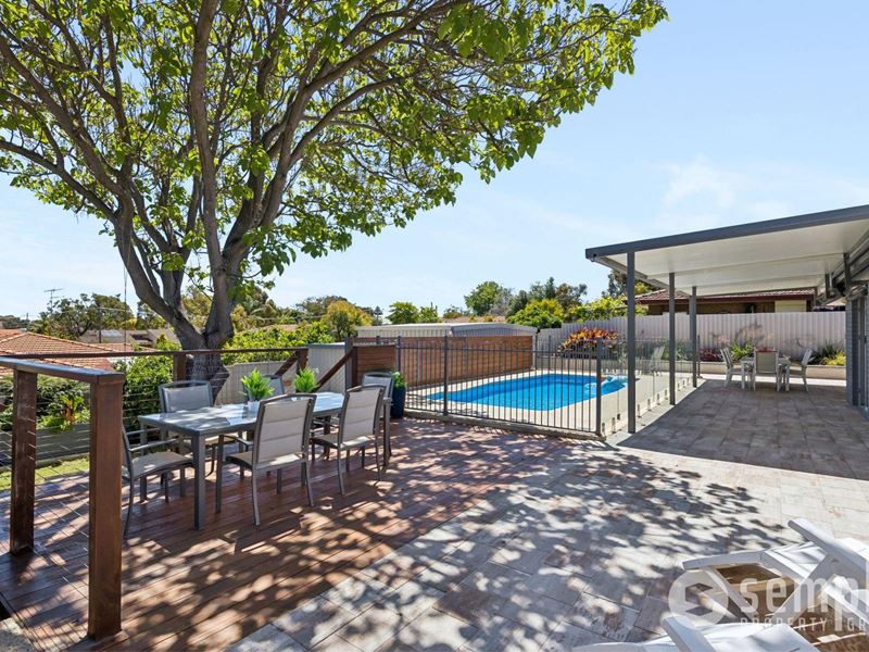 27 Bradbury Way, Samson WA 6163