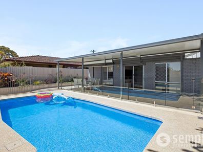 27 Bradbury Way, Samson WA 6163