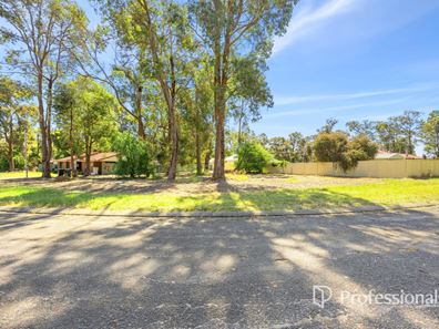 13 Cunningham Crescent, Collie WA 6225
