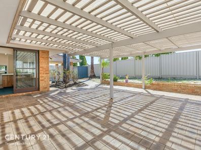 76 Forest Crescent, Thornlie WA 6108