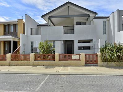 1/18 Cottage Street, Mandurah WA 6210