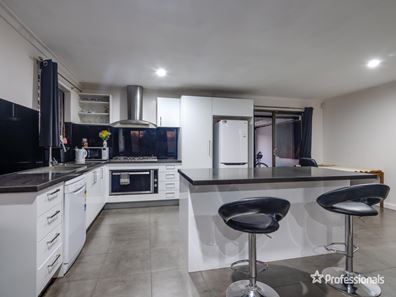 104 Nannatee Way, Wanneroo WA 6065