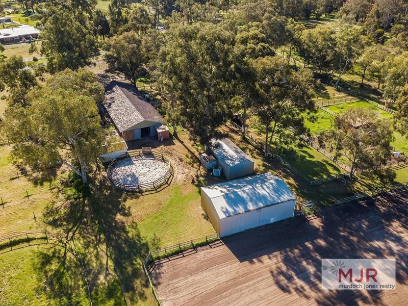 60 Craghill Way, Oakford WA 6121