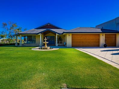 24 Turnberry  Way, Pelican Point WA 6230