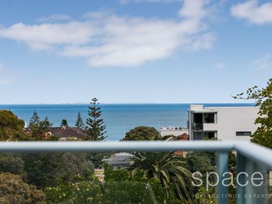 9/1 De Bernales Walk, Cottesloe WA 6011