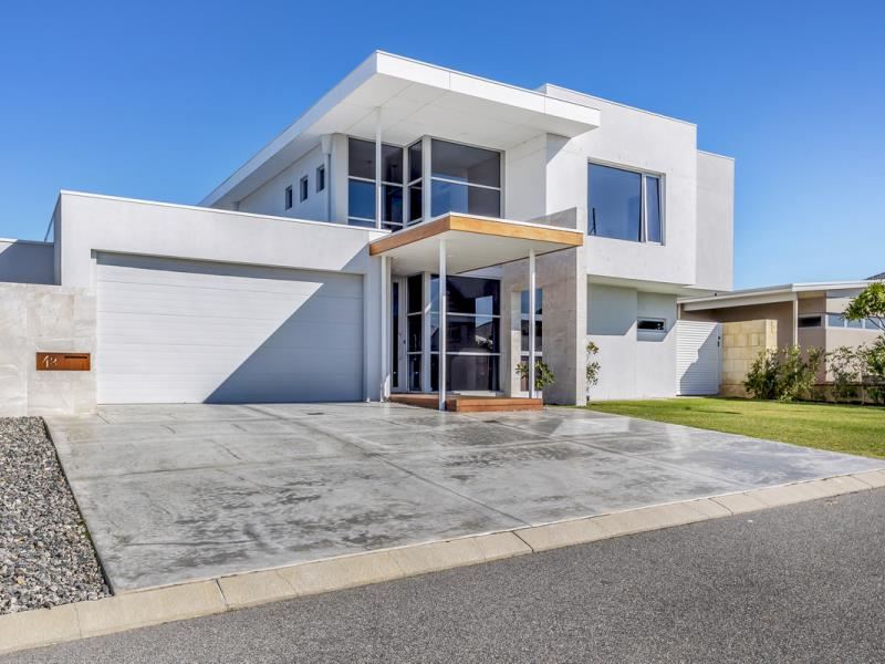 42 Flagstaff Crest, Secret Harbour WA 6173