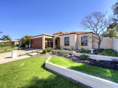 43 Bennett Drive, Canning Vale WA 6155