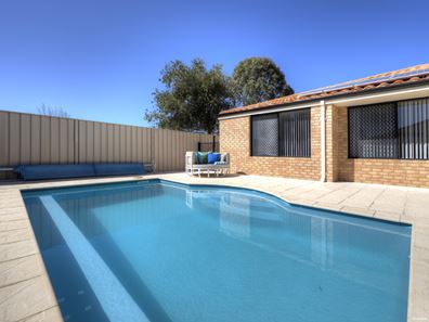 43 Bennett Drive, Canning Vale WA 6155