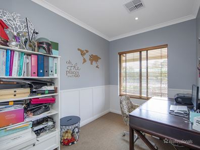 47 Duvall Parkway, Aveley WA 6069