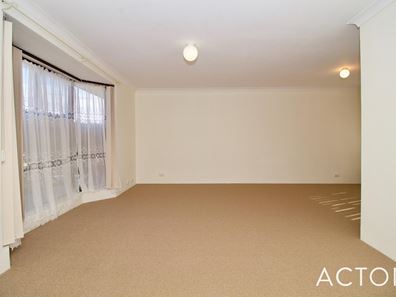 2 Rakoa Place, Cooloongup WA 6168