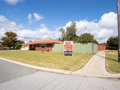 1 Gaze Court, Thornlie WA 6108