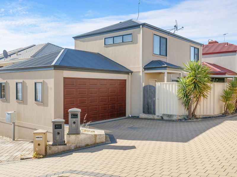 35 Harrison Lane, Madeley