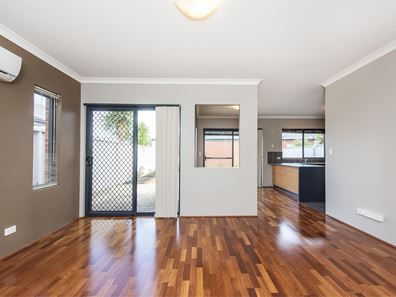 2/40 Moojebing Street, Bayswater WA 6053