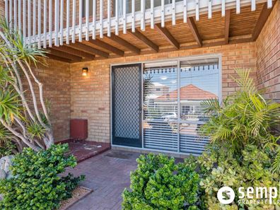 5/10 Stirling Street, Fremantle WA 6160