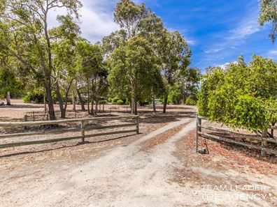 231 Tuart Grove Avenue, Lake Clifton WA 6215