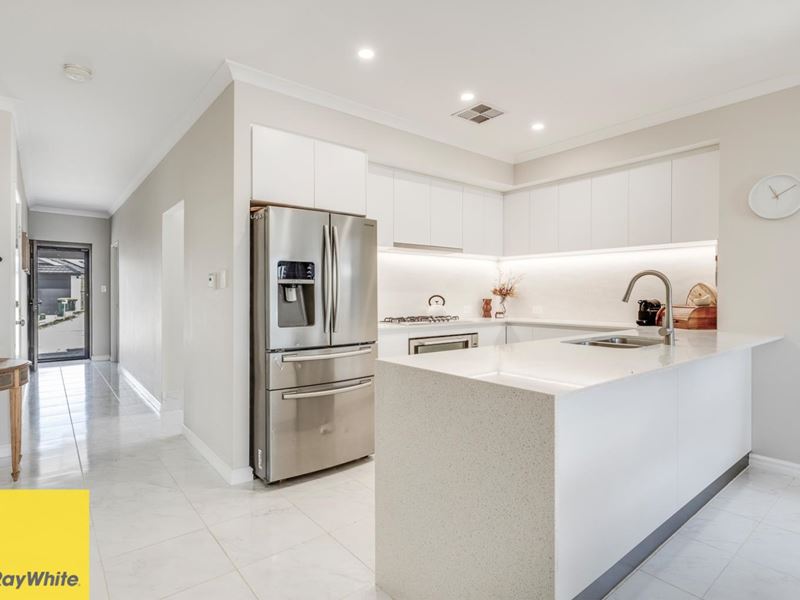 6 Noctis Way, Aveley