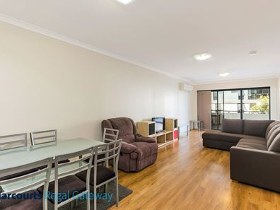 30/9 Linkage Avenue, Cockburn Central WA 6164