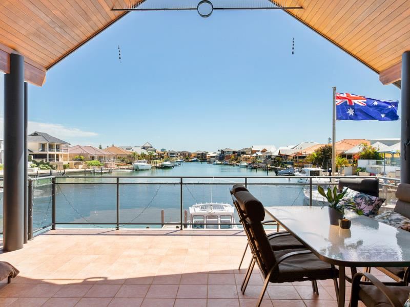 75 Aztec Island Retreat, Halls Head WA 6210