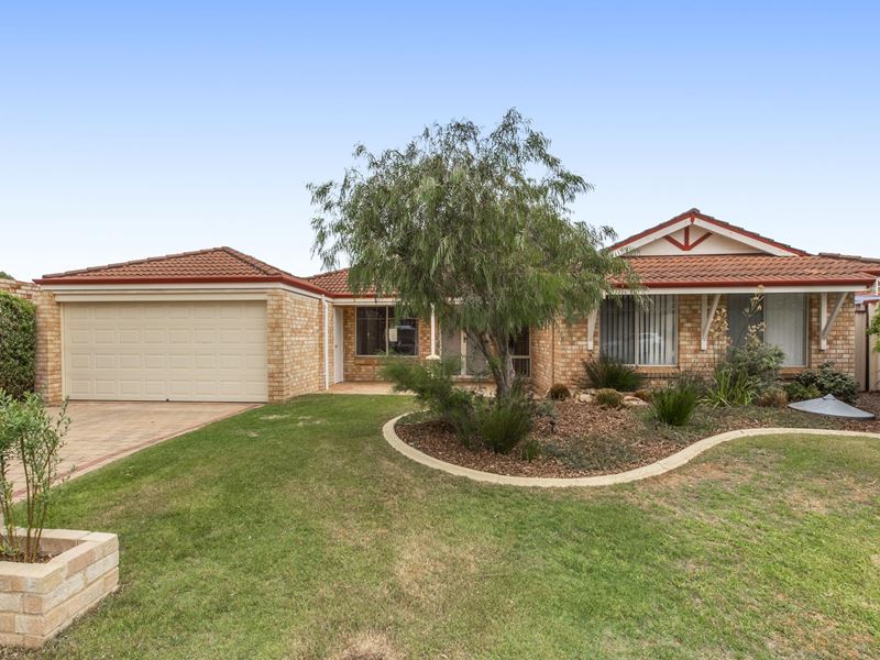 13 Salerno Parade, Secret Harbour