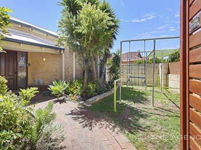 20 Lorica Cove, Hillarys WA 6025