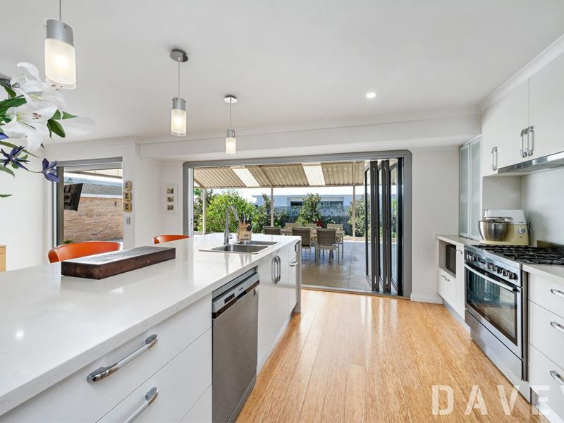 128 Glengarry Drive, Duncraig