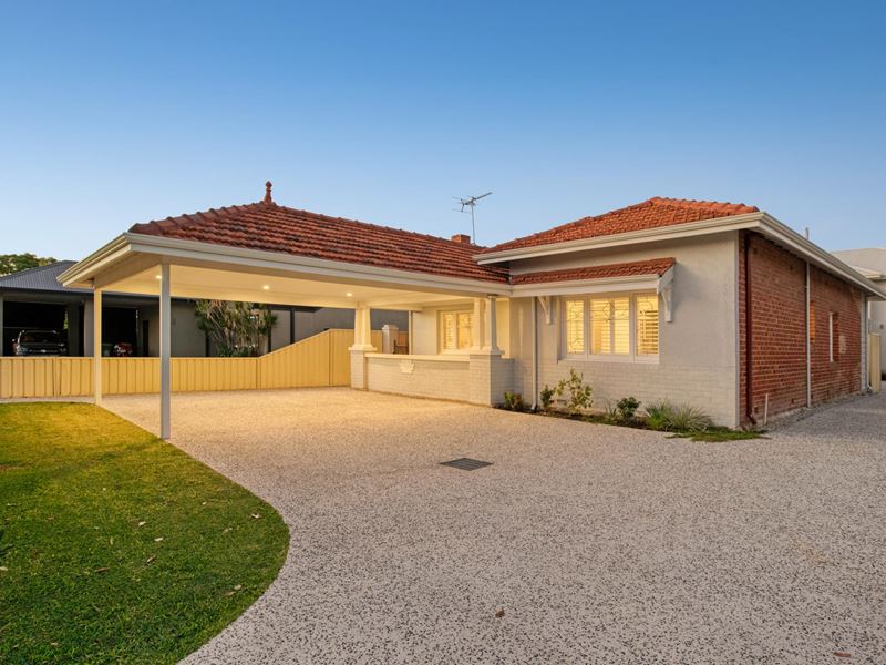 22 Grand Promenade, Bayswater