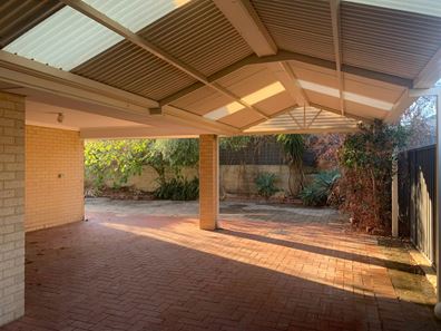 11 Dulegal Way, Aveley WA 6069