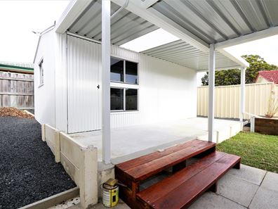 12C Whitley Place, Withers WA 6230