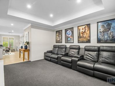 4 Pitsford Chase, Aveley WA 6069
