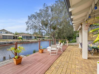 42 South Yunderup Road, South Yunderup WA 6208