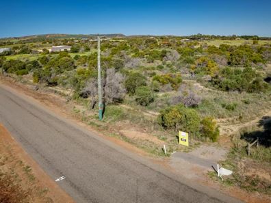 38 Cooper Street, Waggrakine WA 6530