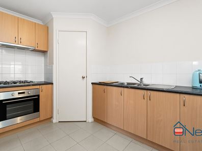 37/135 Challis Road, Seville Grove WA 6112