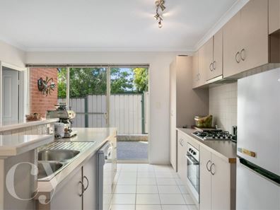 4/22 Point Walter Road, Bicton WA 6157