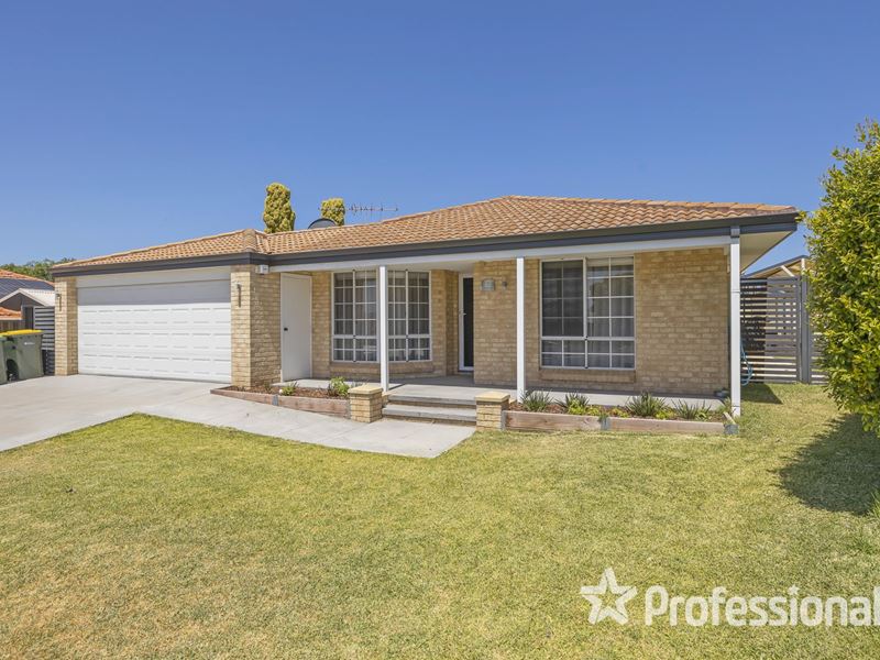 7 Gretna Court, Kinross