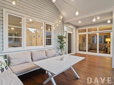 204 Woodside Street, Doubleview WA 6018