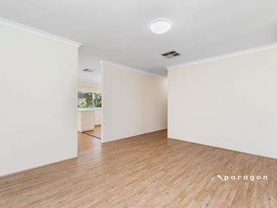 7/3 Ravenswood Drive, Nollamara WA 6061