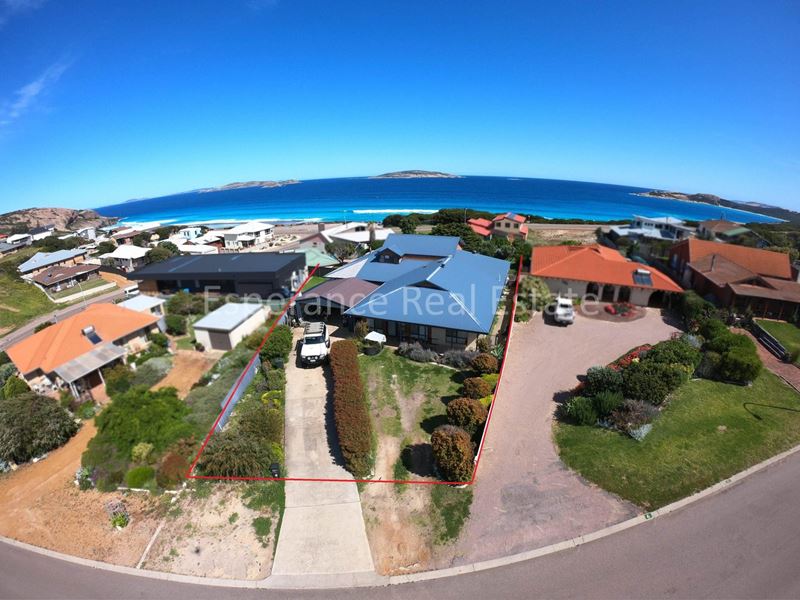 4 Peppermint Grove, West Beach