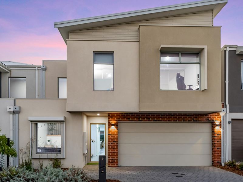 9 Minigwal Loop, Hammond Park