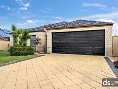 10 Phoenix Terrace, Hocking WA 6065