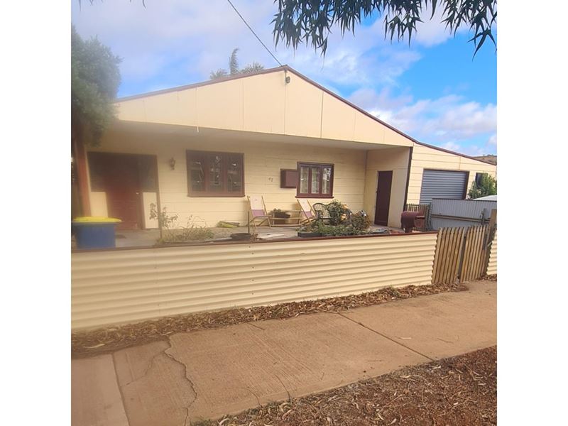 42 President Street, South Kalgoorlie