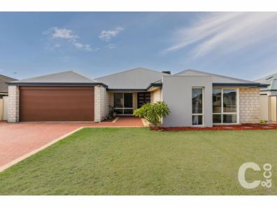 12 Kalbarri Crescent, Bertram WA 6167