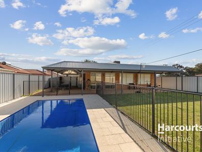 2 Winterbourne Glade, Maddington WA 6109